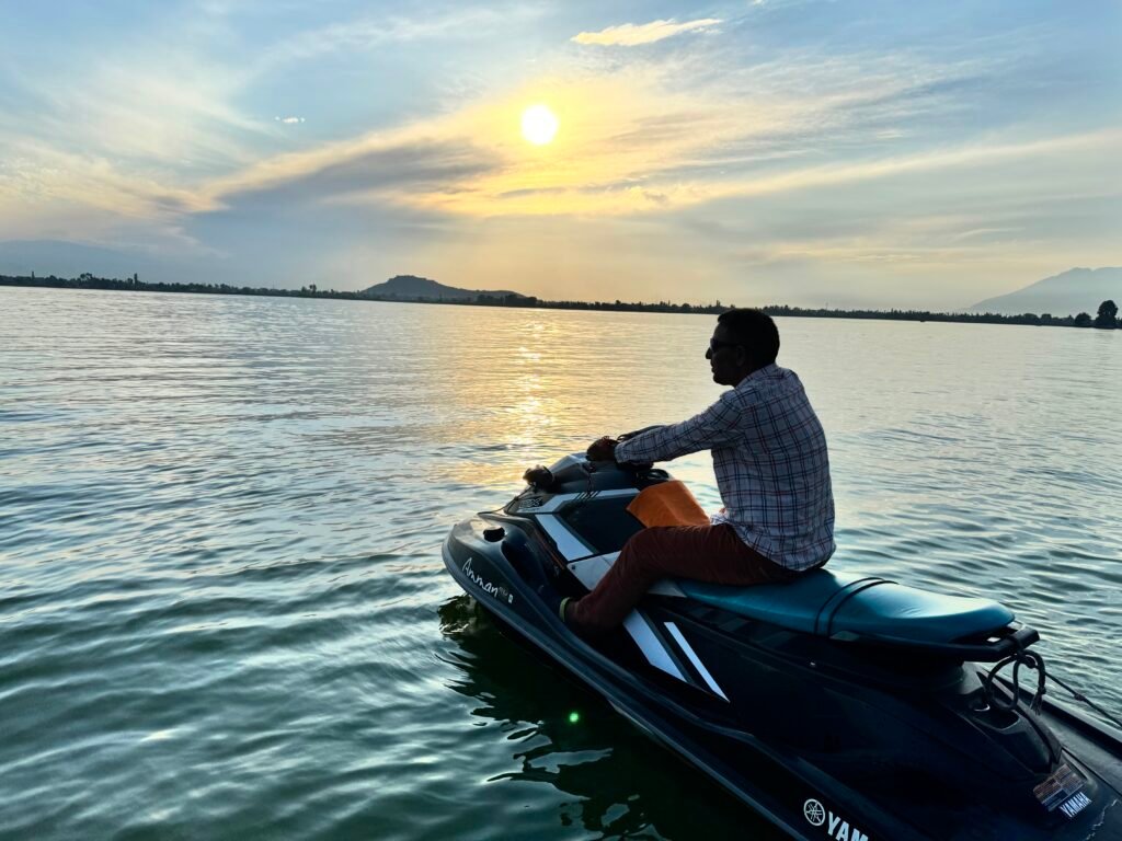 jetskiing in dal lake